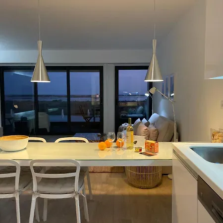 Del Mar Village, T1 , Acor